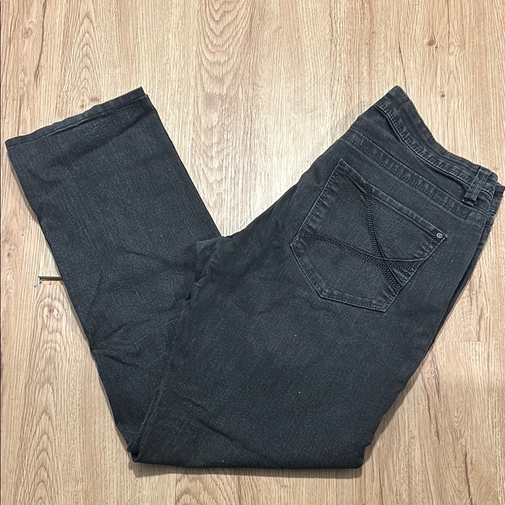 Women’s Lee Size 10 Black Wash Jeans